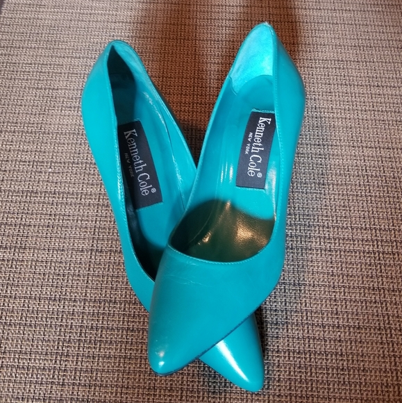 KENNETH COLE Teal Leather Heels (Size 6B) - Picture 13 of 14